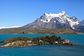Chile, Magallanes, Torres del Paine, Nationalpark, Lago Pehoe, Hosteria Pehoe, Paine Grande.