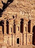 Das Kloster, Ad-Deir, erhöhte Ansicht, Petra, Gouvernement Ma'an, Jordanien.