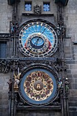 Astronomische Uhr (Prag Orloj), Altes Rathaus, Altstädter Ring, Prag, Tschechische Republik.