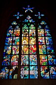 Jugendstil-Buntglasfenster von Alponse Mucha, St.-Veits-Dom, Prager Burg, Prag, Tschechische Republik.