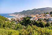 Samos-Stadt mit Blick auf Ano Vathy auf der Insel Samos in Griechenland