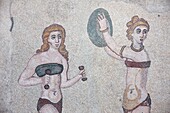 Mosaik von Turnerinnen, The Roman Villa del Casale (Villa Romana del Casale), UNESCO-Weltkulturerbe, Piazza Armerina, Enna, Sizilien, Italien, Europa