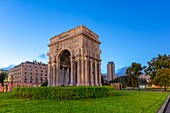 Arch of Victory, Piazza della Vittoria, Genova (Genoa), Liguria, Italy, Europe