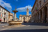 Piazza Arringo, Ascoli Piceno, Marche, Italy, Europe