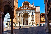 Piazza Mantegna und Basilika Sant'Andrea, Mantua (Mantua), Lombardei (Lombardei), Italien, Europa