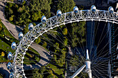 UK, London, Luftaufnahme von London Eye und Jubilee Gardens