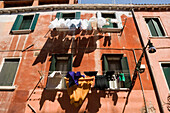 Wäsche zum Trocknen aufhängen, Venedig Italien