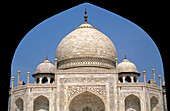 India, Uttar Pradesh, Agra, Architectural detail of Taj Mahal