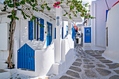 View of whitewashed narrow street, Mykonos Town, Mykonos, Cyclades Islands, Greek Islands, Aegean Sea, Greece, Europe