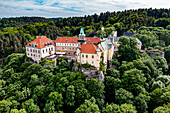 Luftaufnahme der Burg Hruba Skala, Böhmisches Paradies, Tschechische Republik, Europa
