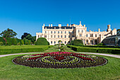 Schloss Lednice, Kulturlandschaft Lednice-Valtice, UNESCO-Weltkulturerbe, Südmähren, Tschechische Republik, Europa