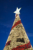 Dominikanische Republik, Santo Domingo, Zona Colonial, Plaza Espana, Weihnachtsbaum, Dämmerung