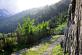 Wandern im Valbone Nationalpark, Nord-Albanien