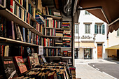View of outdoor bookshop in Trieste, Veneto, Veneto, Friuli-Venezia Giulia, Trieste, Italy, Europe