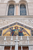 Blick auf das Mosaik des Hl. Spiridione am Canale Grande, Triest, Friaul-Julisch Venetien, Italien