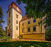 Schloss Weikersdorf, Südwest-Ansicht mit Turm, Baden bei Wien, Niederösterreich, Österreich