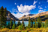 Bow Lake and the Bow Glacier, Banff National Park, Alberta, Canada