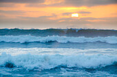 Rockaway Beach Sonnenuntergang, Pacifica, Kalifornien, USA