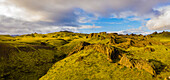 Europa, Island. Luftaufnahme der Hügel bei ÃƒÅ¾akgil an der Südküste Islands bei Vik.