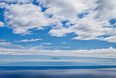 Spanien, Kanarische Inseln, Insel La Palma, Villa de Mazo, Blick Richtung Berg El Teide auf der Insel Teneriffa