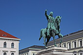 Equestrian statue of Elector Maximilian I at Wittelsbacher Platz, Munich, Upper Bavaria, Bavaria, Germany