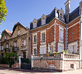Villas on the Quai d´Allier, Vichy, Auvergne-Rhône-Alpes, France