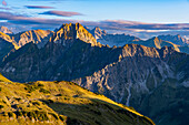Bergpanorama vom Laufbacher-Eckweg zur Höfats, 2259m, Allgäuer Alpen, Allgäu, Bayern, Deutschland, Europa