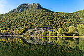 Landschaft am Fluss Crnojevic bei Rijeka Crnojevica, Montenegro, Europa  