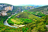 Die Gorges de l'Ardèche in der Nähe von Pas du Mousse, Frankreich