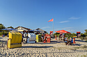 Südwester kiosk on the beach, Nieblum, Foehr Island, Schleswig-Holstein, Germany