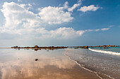 Strand von Kerfissien, Finistère, Bretagne, Frankreich