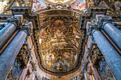 Deckenfresken im Innenraum der Basilika San Giuseppe dei Teatini, Palermo, Sizilien, Italien, Europa 