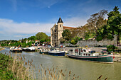 Canal du Midi with Ventenac-en-Minervois, UNESCO World Heritage Canal du Midi, Occitania, France
