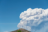 Usa, New Mexico, Santa Fe, Smoke over mountain peak during Calf Canyon/Hermits Peak Fire