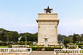 Black Star Square mit Indipendence Arch in Accra in der Greater Accra Region im Süden von Ghana in Westafrika