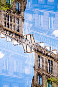 Doppelbelichtung klassischer Wohngebäude in der Rue Saint-Martin in Paris, Frankreich.