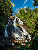 Wasserfall in der Nähe der Lagoa Encantada, Küstenregenwald, Mata Atlantica, Bahia, Brasilien Südamerika
