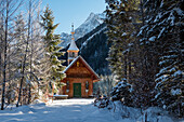 Coburg chapel in winter, Hinterriss, Karwendel, Tyrol, Austria, Europe