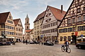 Marktplatz mit Münster Sankt Georg, Historische Altstadt, Dinkelsbühl an der Wörnitz, Romantische Straße, Landkreis Ansbach, Mittelfranken, Bayern, Deutschland