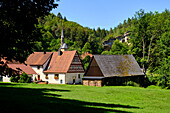 Landscape and rocky slopes in the Kleinziegenfelder valley, Franconian Switzerland, Lichtenfels district, Upper Franconia, Franconia, Bavaria, Germany