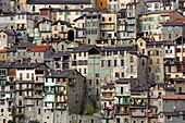Blick auf die alten Häuser von Saorge, Royatal, Alpes-Maritimes, Provence-Alpes-Côte d'Azur,Frankreich