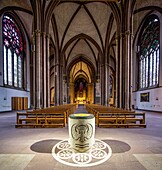 View of the interior of the Minden Cathedral of St. Gorgonius and St. Peter, Minden, North Rhine-Westphalia, Germany