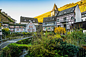 Historic half-timbered houses, Bacharach, Upper Middle Rhine Valley, UNESCO World Heritage Site, Rhine, Rhineland-Palatinate, Germany