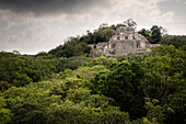 ruined Mayan pyramid temple in the dense jungle of Calakmul, Yucatán, Mexico, North America, Latin America, UNESCO World Heritage