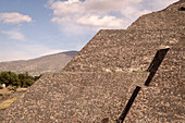 Detail of the steps of the Pyramid of the Moon (Pirámide de la Luna) in Teotihuacán (ruined metropolis), Mexico, North America, Latin America, UNESCO World Heritage