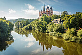 View from the old Lahn Bridge to Limburg Cathedral, Limburg, Lahn Valley, Hesse, Germany