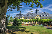 Jagdschloss Niederwald above Ruedesheim, Rheingau, Hesse, Germany
