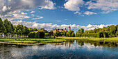 Blick vom Schlossgarten auf Schloss Schwerin, Schwerin, Mecklenburg-Vorpommern, Norddeutschland, Deutschland