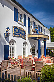 Restaurant in the pedestrian zone in Zingst, Mecklenburg-Western Pomerania, Baltic Sea, Northern Germany, Germany