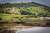 Dunvegan Castle, Isle of Skye, Highlands, Schottland, Großbritannien